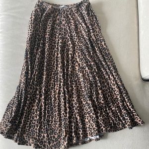 Reformation Leopard Print Midi Skirt w Pockets